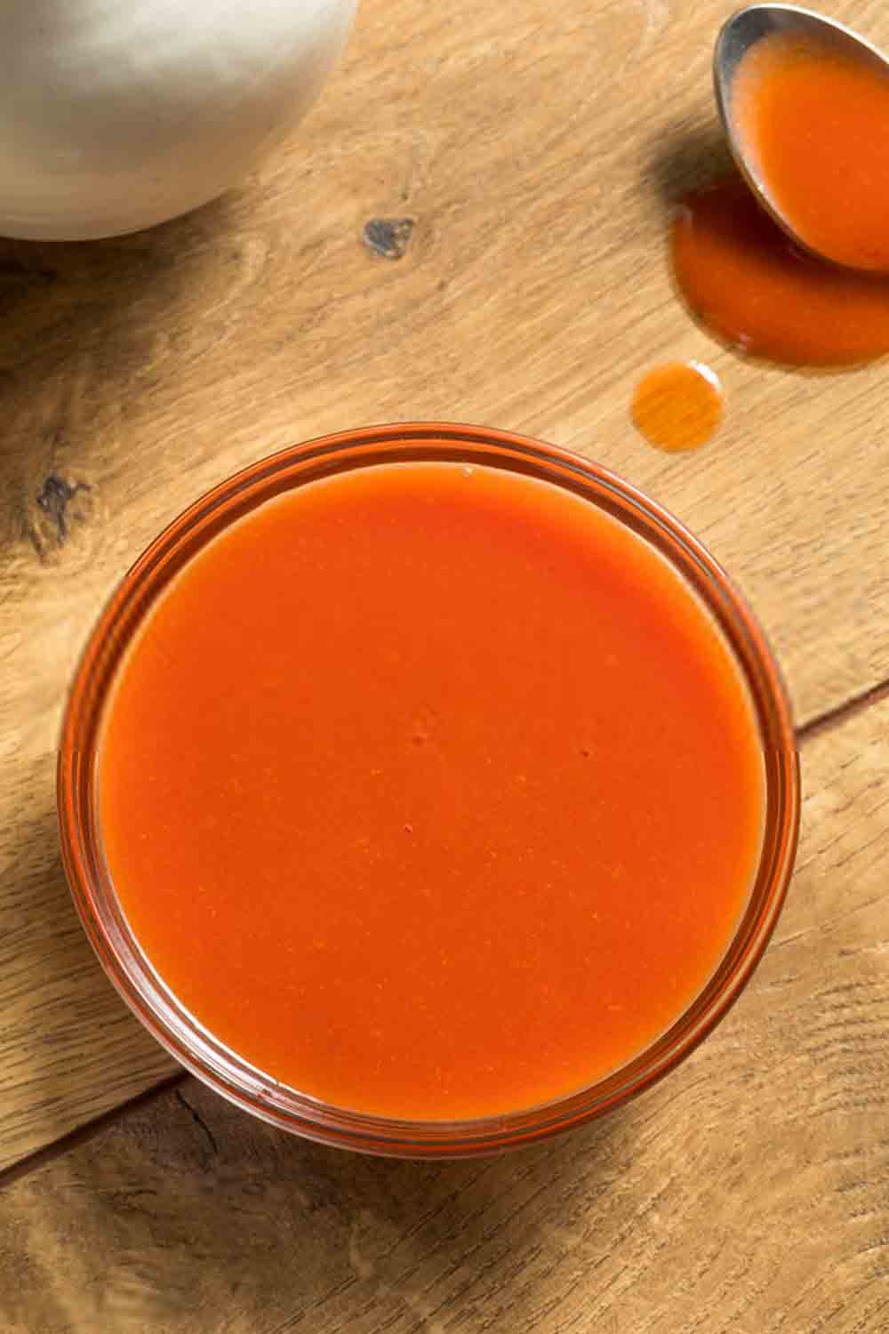 QUICK & EASY Homemade Buffalo Sauce Recipe [How to Make + Ingredients ...